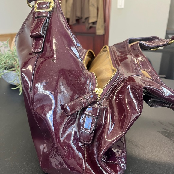COACH Purple Patent Leather Madison Bag Purse - Picture 8 of 11